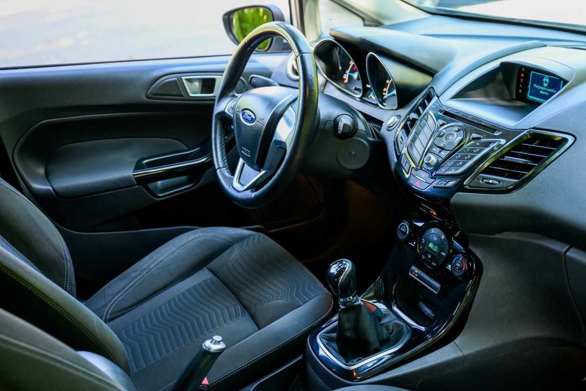 ford-fiesta-2015-gasolina-998cc