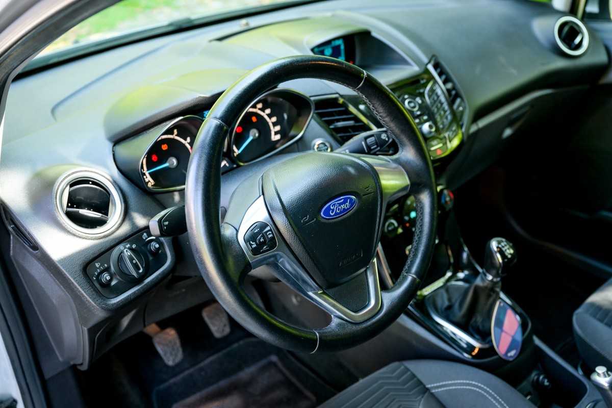 ford-fiesta-2015-gasolina-998cc