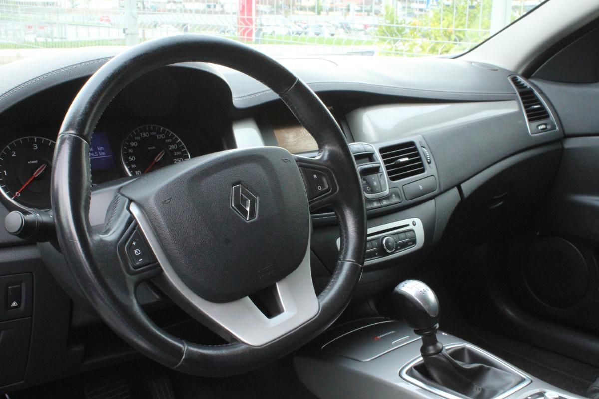 renault-laguna-2014-diesel-1995cc