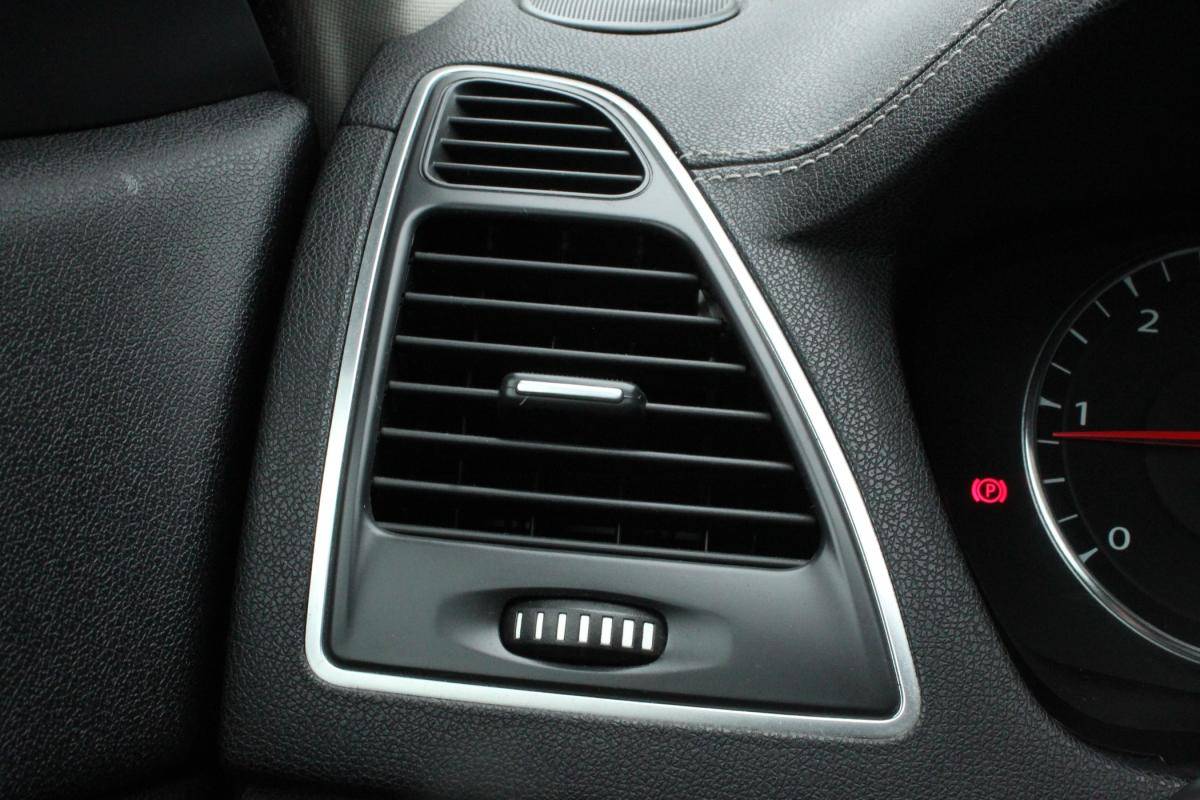 renault-laguna-2014-diesel-1995cc