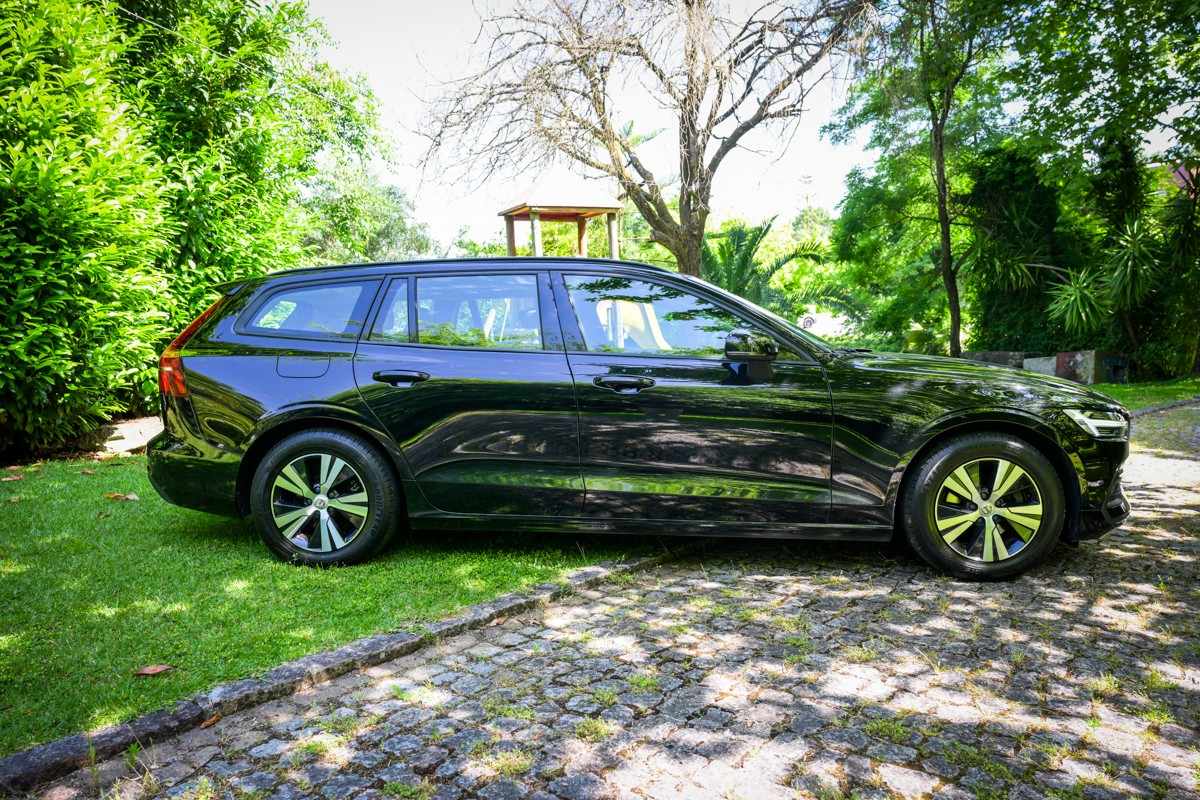 volvo-v60-2018-diesel-1969cc