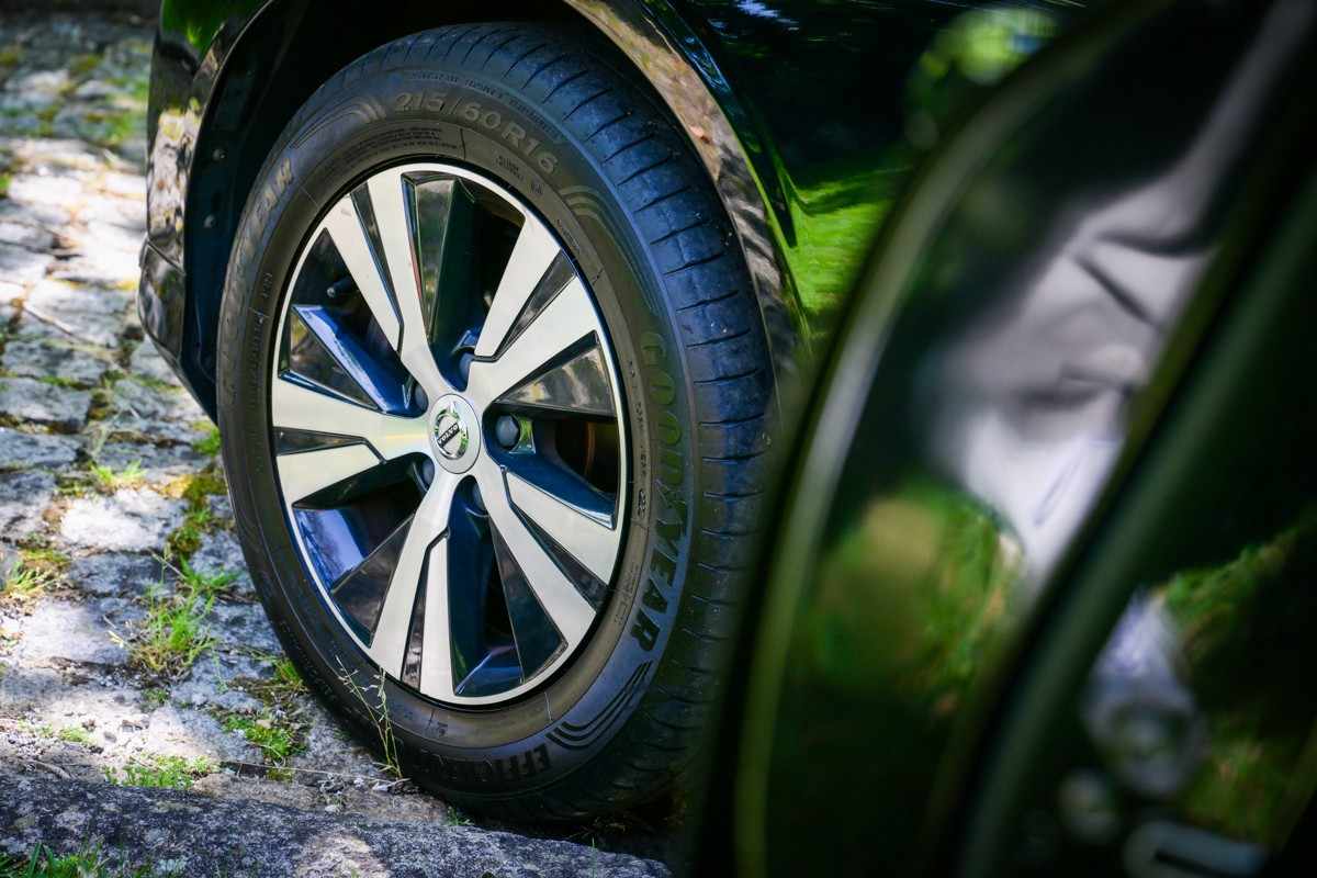 volvo-v60-2018-diesel-1969cc