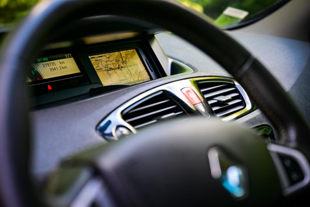 renault-scenic-2011-diesel-1461cc