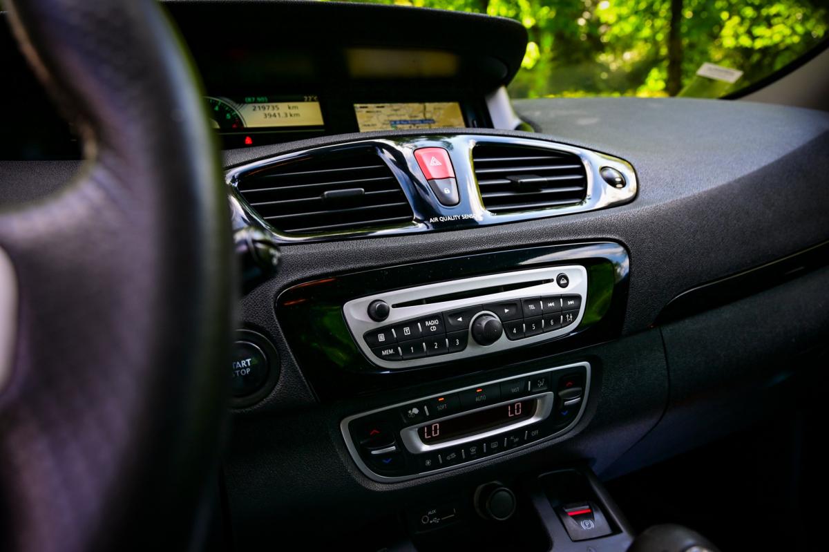 renault-scenic-2011-diesel-1461cc