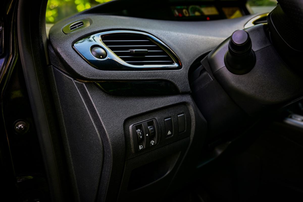 renault-scenic-2011-diesel-1461cc