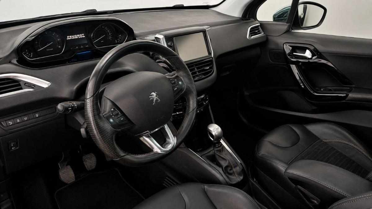 peugeot-208-1-6-e-hdi-2014-diesel-1560cc