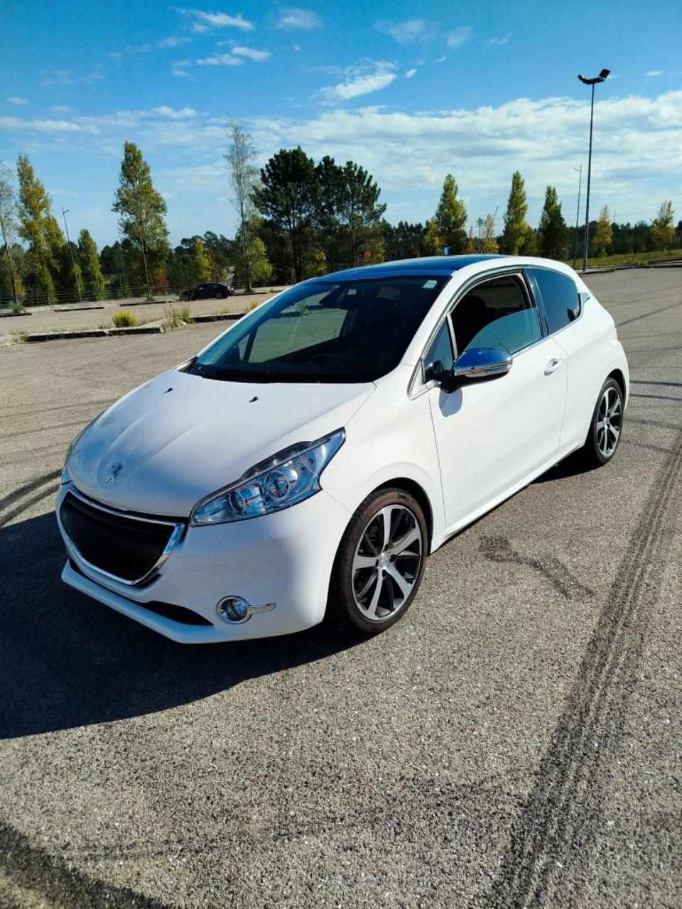 peugeot-208-1-6-e-hdi-2014-diesel-1560cc