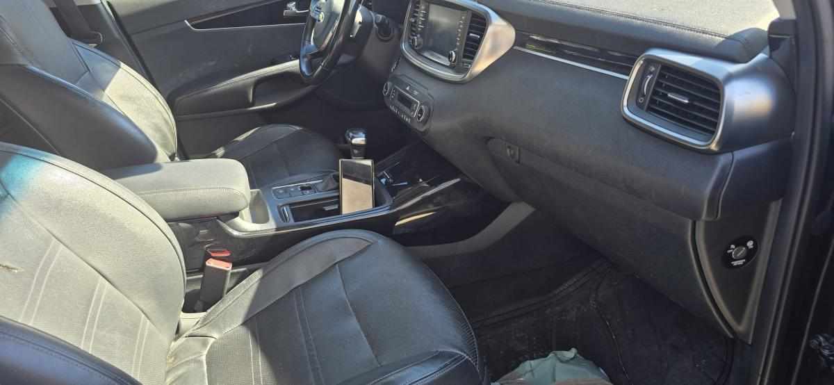 kia-sorento-2-2-crdi-2019-diesel-2199cc