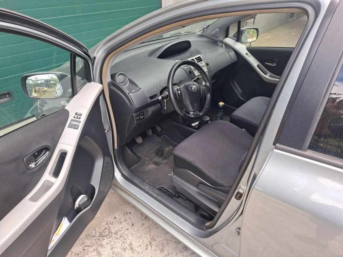 toyota-yaris-1-4-d-4d-2011-diesel-1364cc