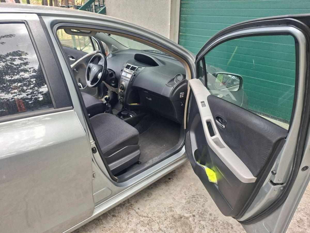toyota-yaris-1-4-d-4d-2011-diesel-1364cc