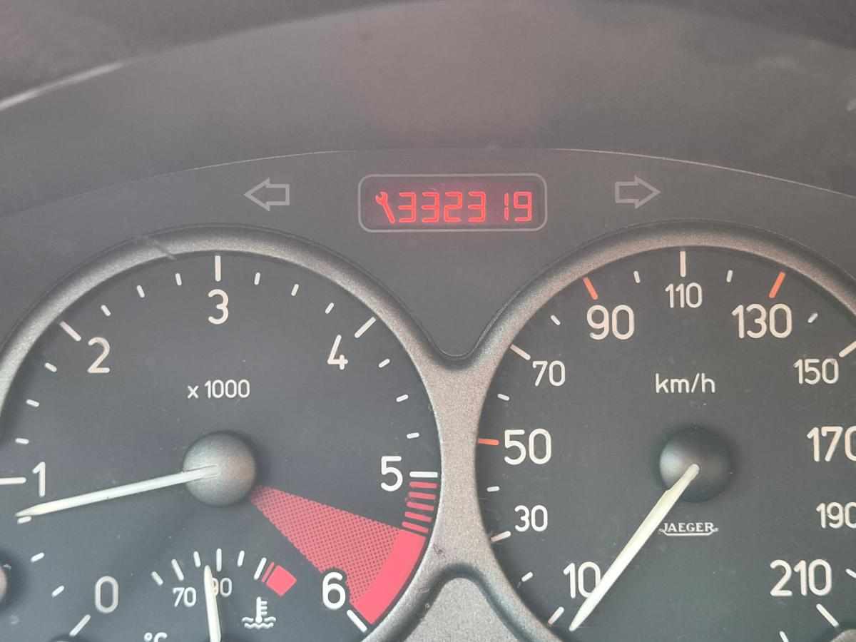 peugeot-206-2-0-hdi-2000-diesel-1997cc