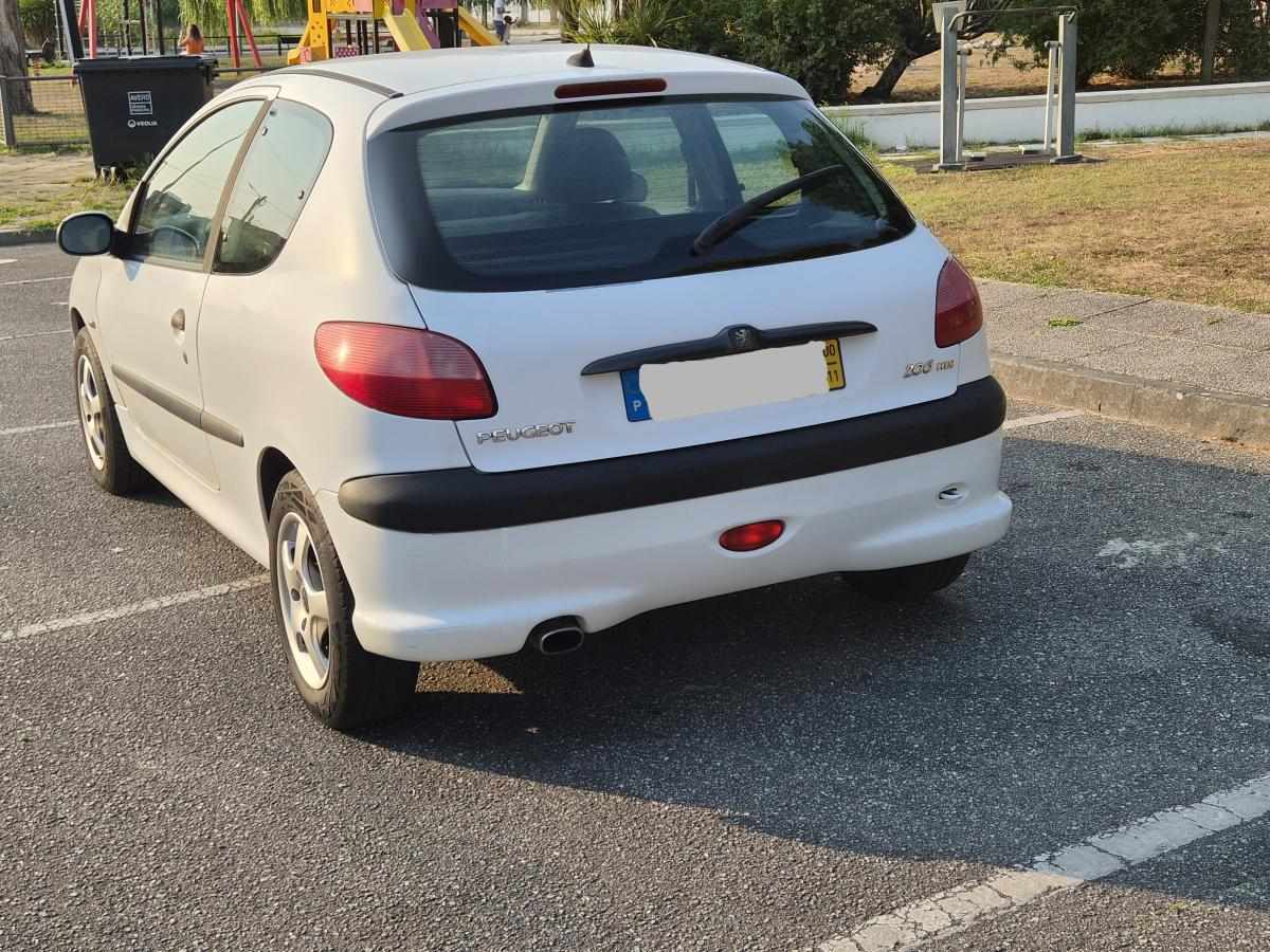 peugeot-206-2-0-hdi-2000-diesel-1997cc