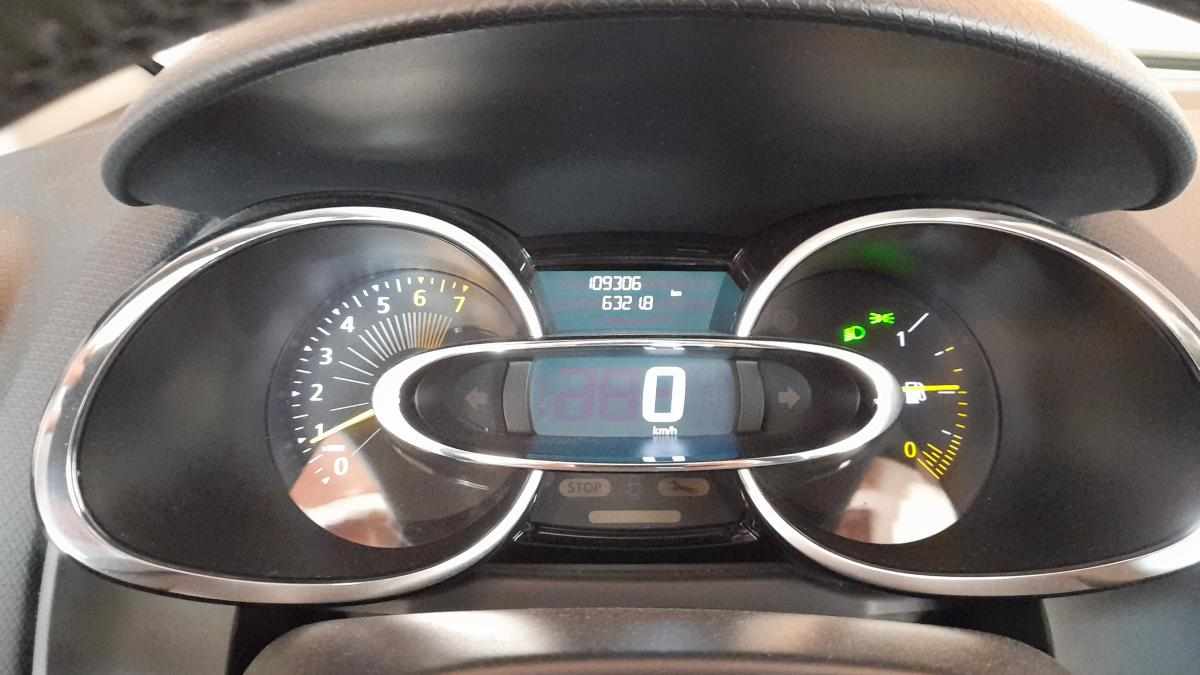 renault-clio-0-9-tce-2014-gasolina-898cc