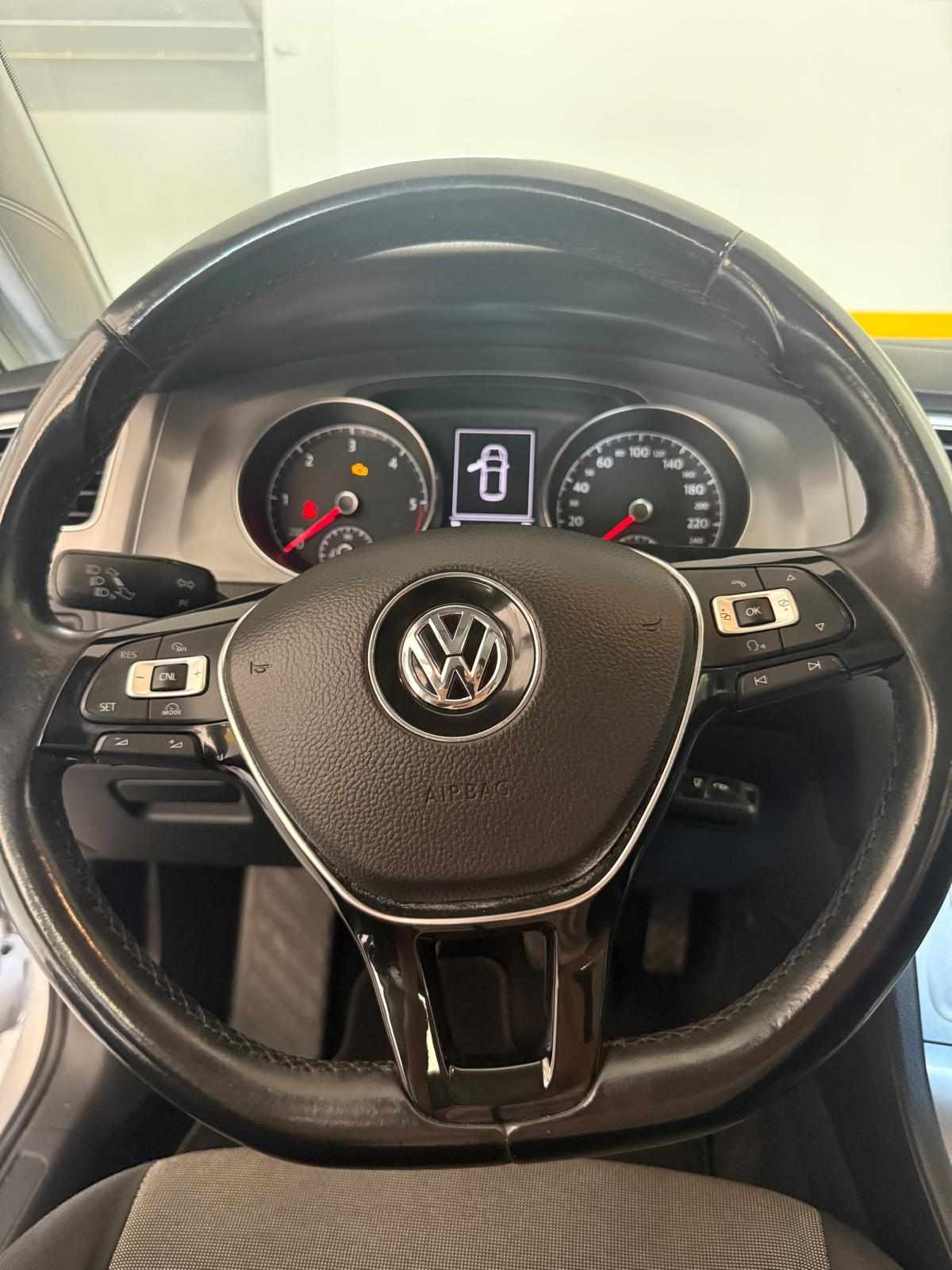 volkswagen-golf-1-6-tdi-2014-diesel-1598cc