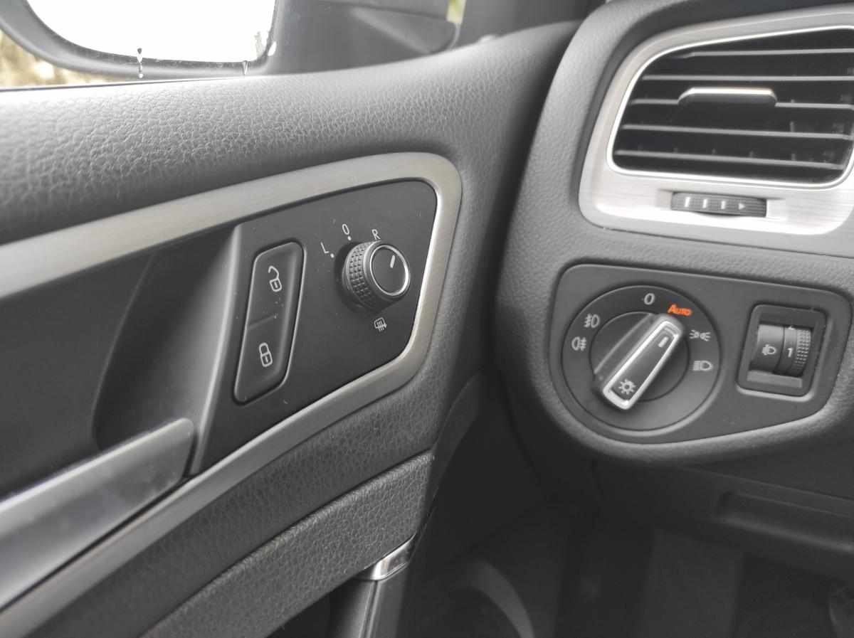 volkswagen-golf-variant-1-6-tdi-conf-2014-diesel-1598cc