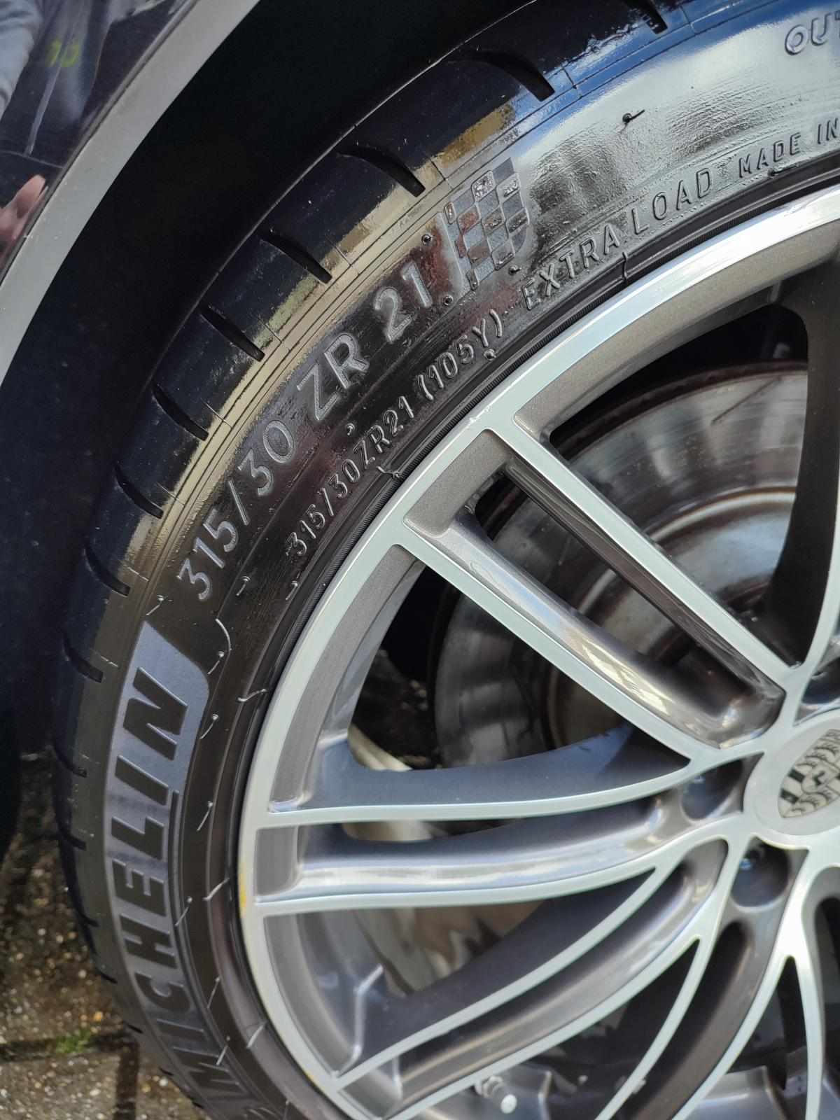 porsche-panamera-4-e-hybrid-2018-gasolina-2894cc