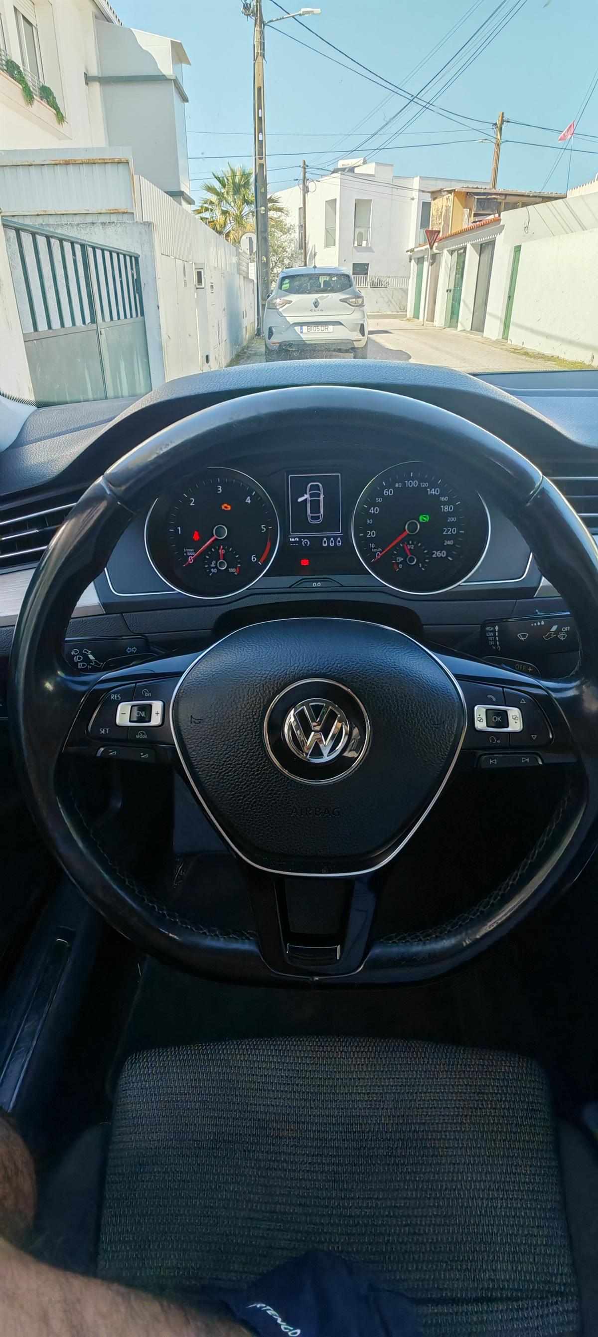 volkswagen-arteon-2-0-tdi-2017-diesel-1968cc