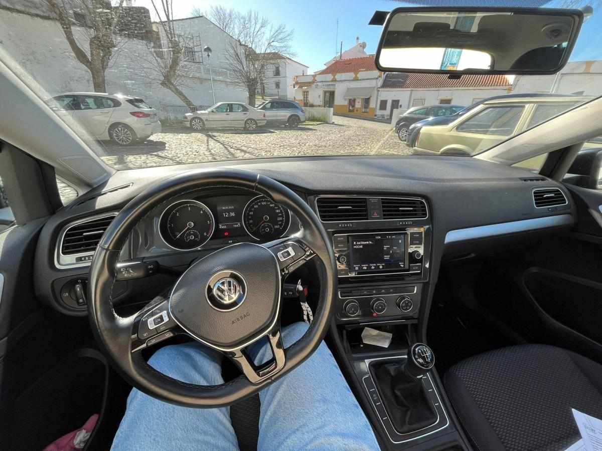 volkswagen-golf-1-6-tdi-bluemotion-2017-diesel-1598cc