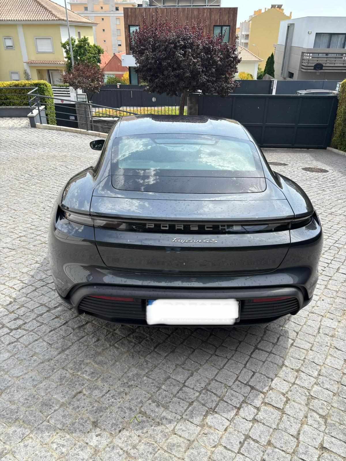 porsche-taycan-4s-2020-eletrico