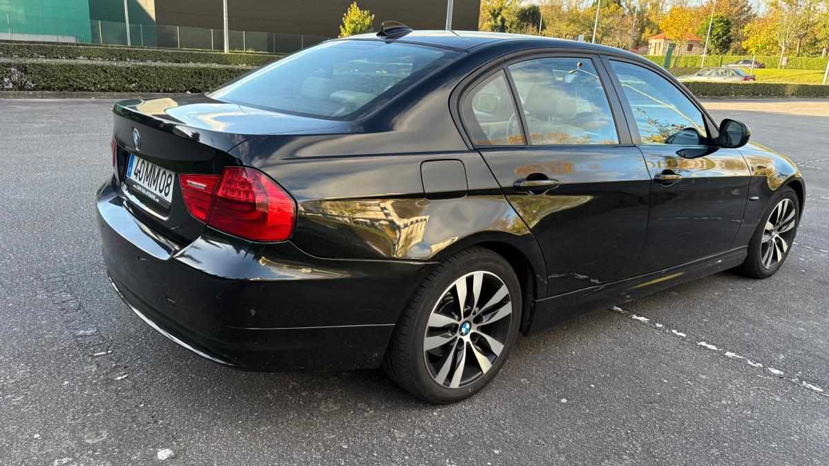 bmw-serie-3-320d-2011-diesel-1995cc