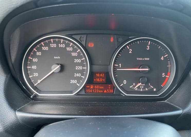 bmw-serie-1-120d-2010-diesel-1995cc