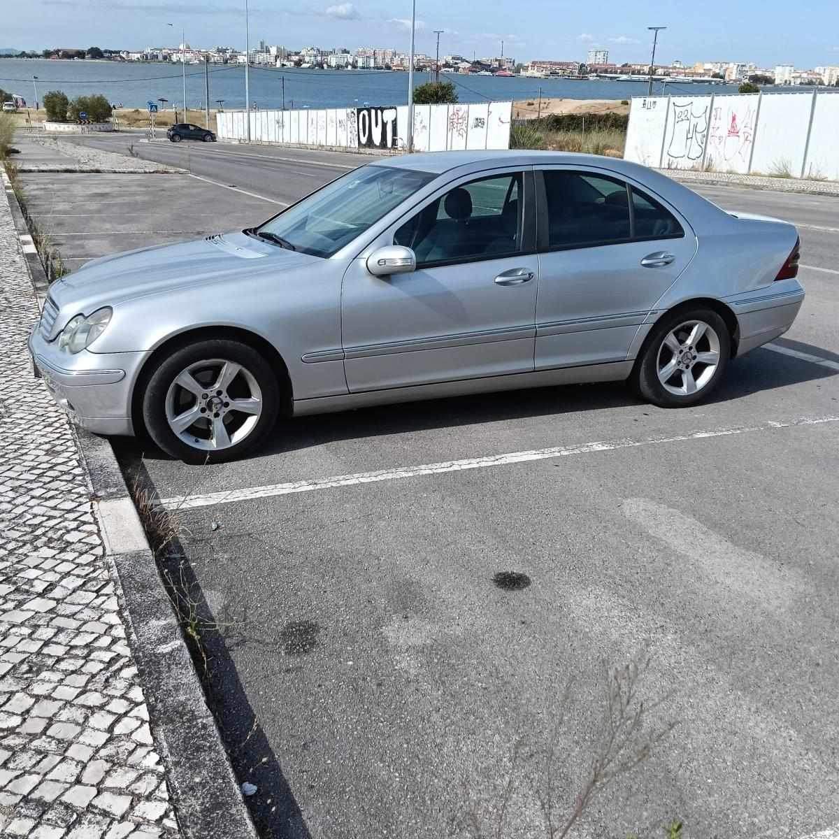 mercedes-benz-classe-c-c-220-cdi-2002-diesel-2148cc