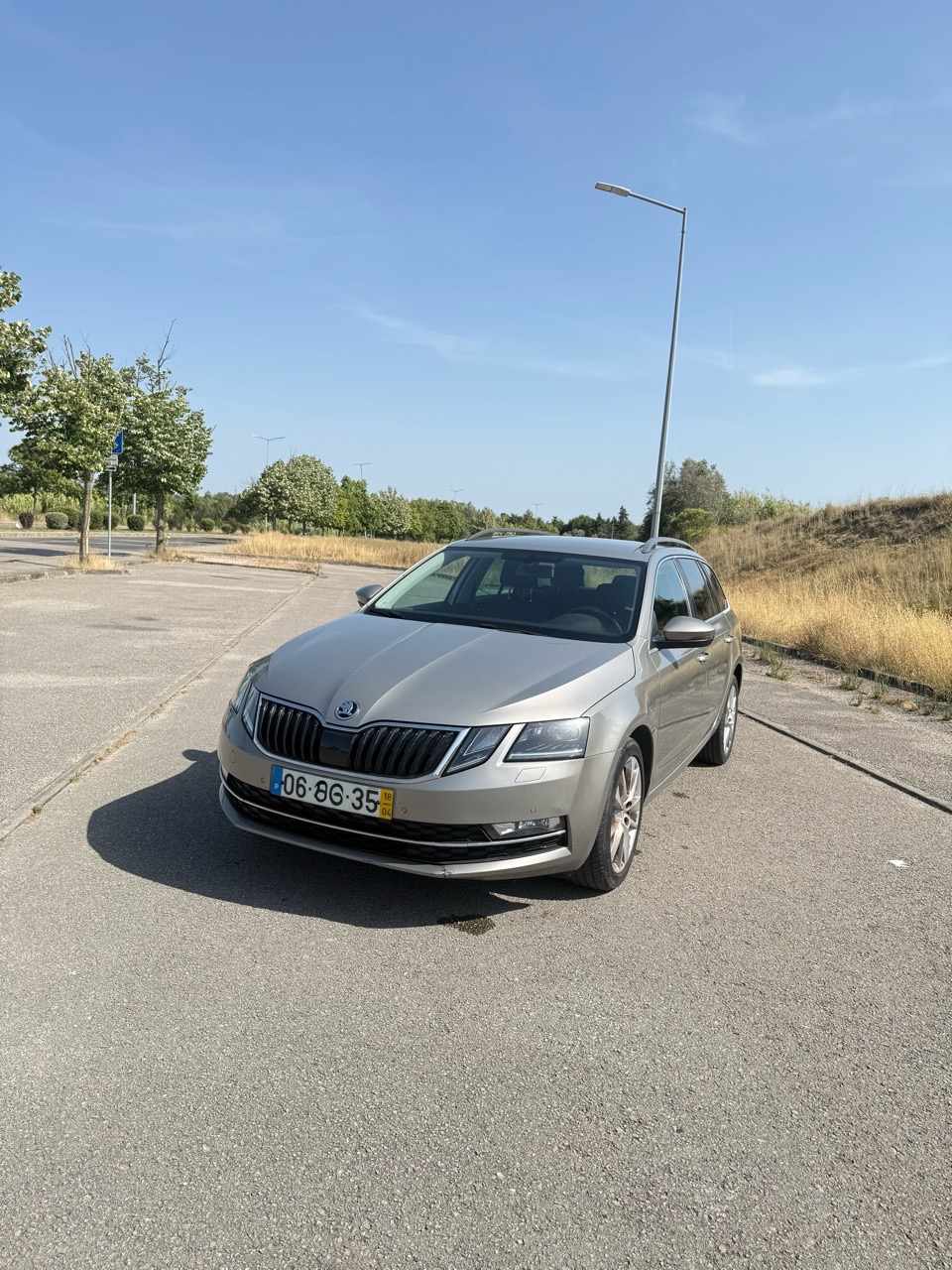 skoda-octavia-1-6-tdi-2018-diesel-1598cc