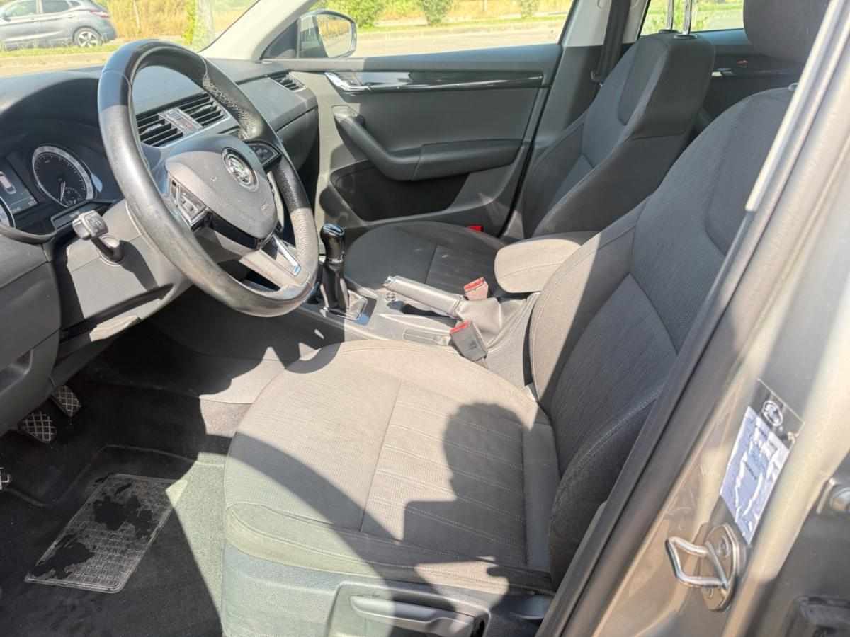 skoda-octavia-1-6-tdi-2018-diesel-1598cc