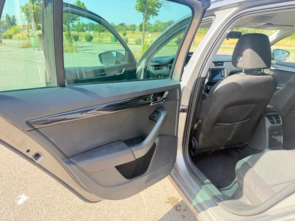skoda-octavia-1-6-tdi-2018-diesel-1598cc