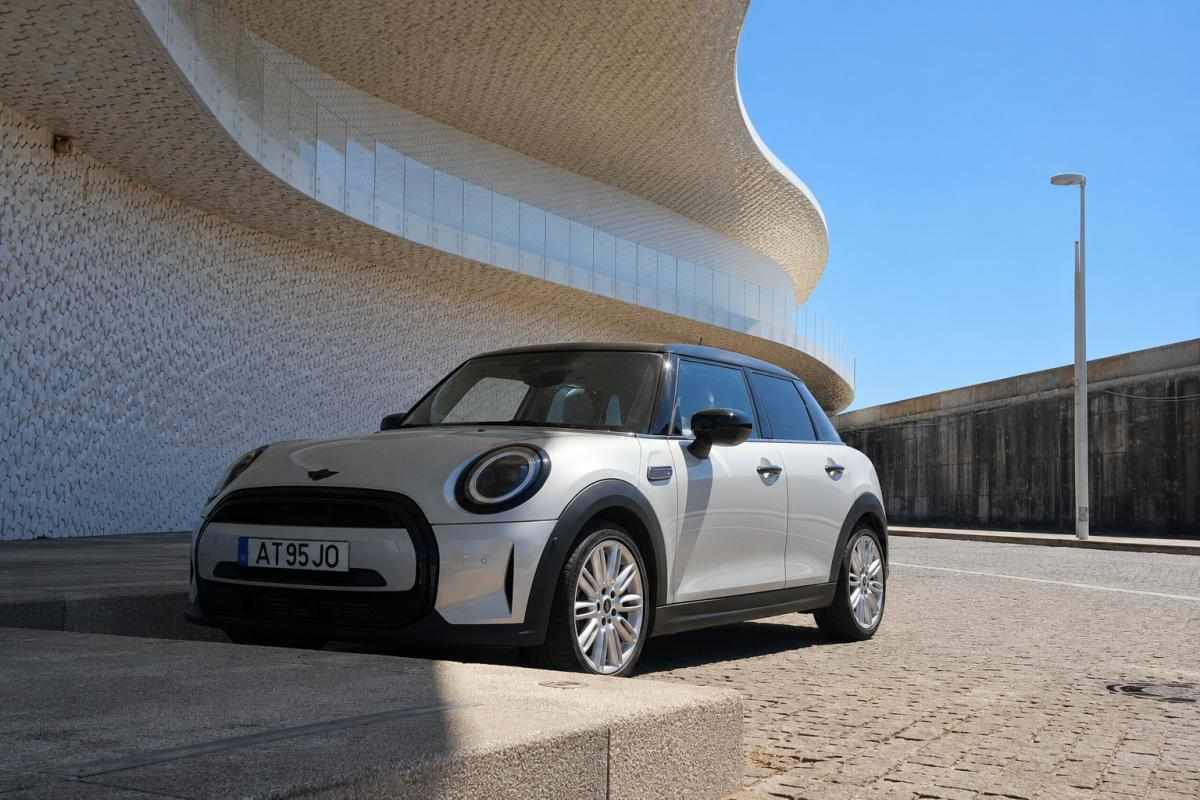 mini-hatch-1-5-2022-gasolina-1499cc