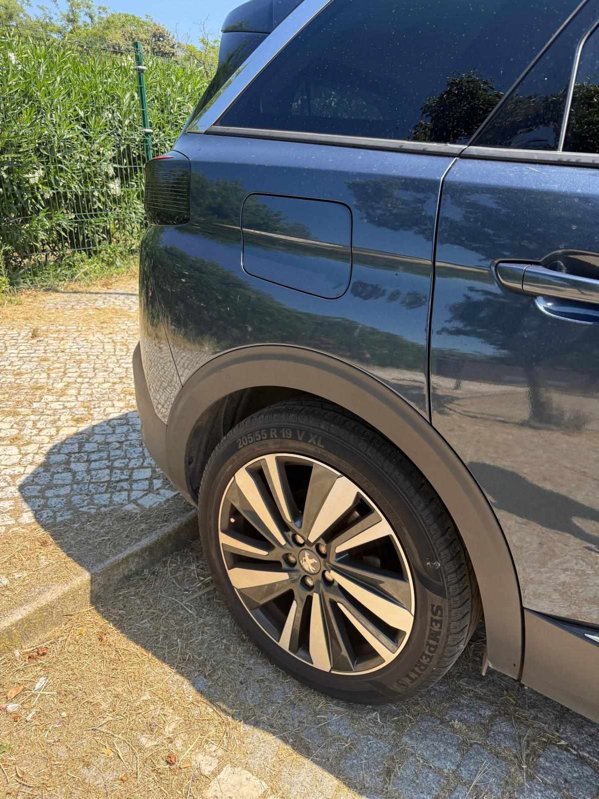 peugeot-5008-1-6-bluehdi-2017-diesel-1560cc