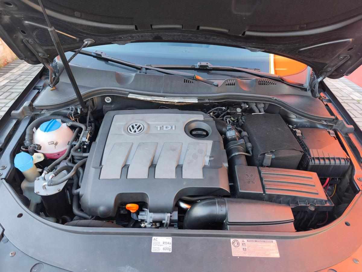 volkswagen-passat-1-6-tdi-bluemotion-2011-diesel-1598cc