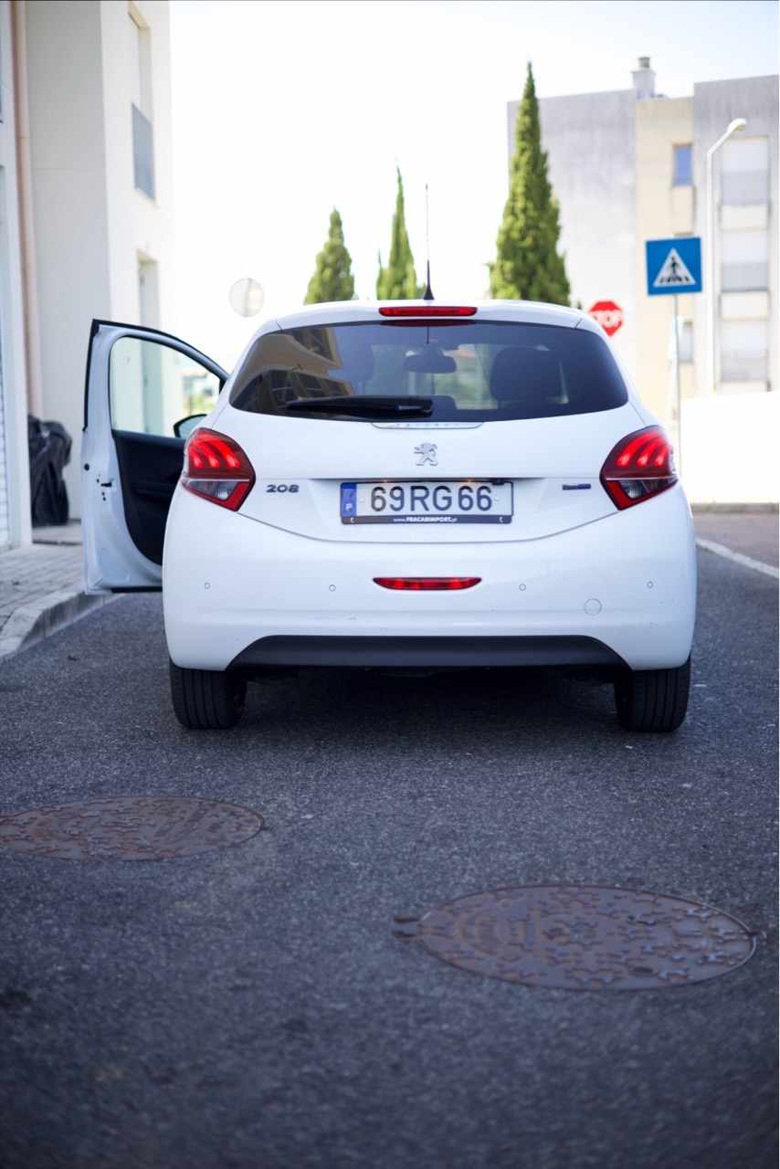 peugeot-208-1-6-bluehdi-2016-diesel-1560cc