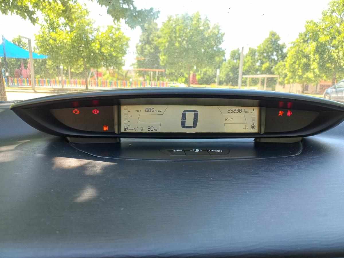 citroen-c4-1-6-hdif-2008-diesel-1560cc