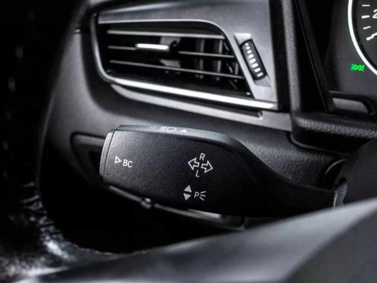 bmw-serie-2-216d-2017-diesel-1496cc