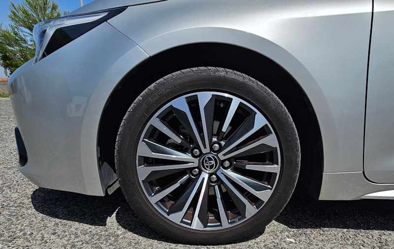 toyota-corolla-1-8-hybrid-2023-gasolina-1798cc