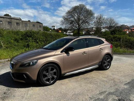 volvo-v40-1-6-d2-2014-diesel-1560cc
