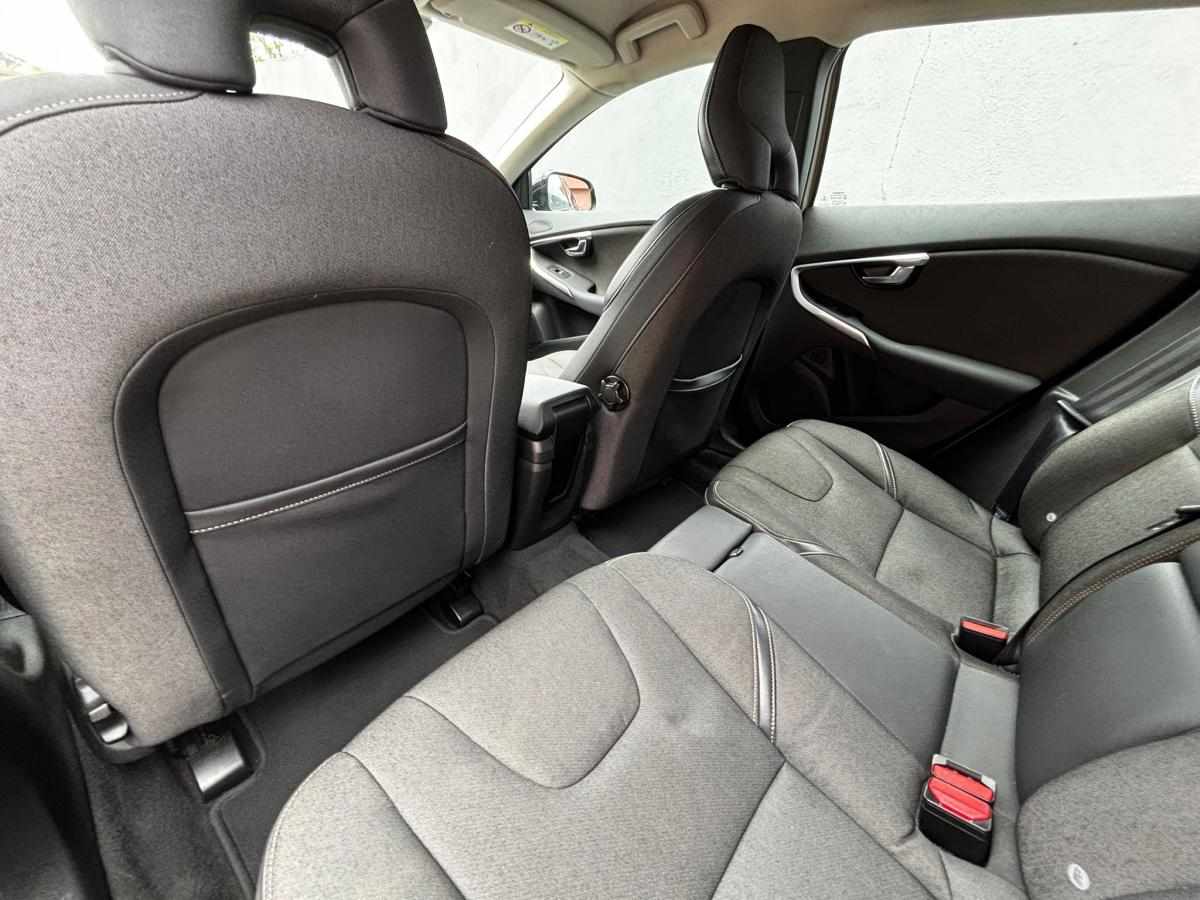 volvo-v40-1-6-d2-2014-diesel-1560cc