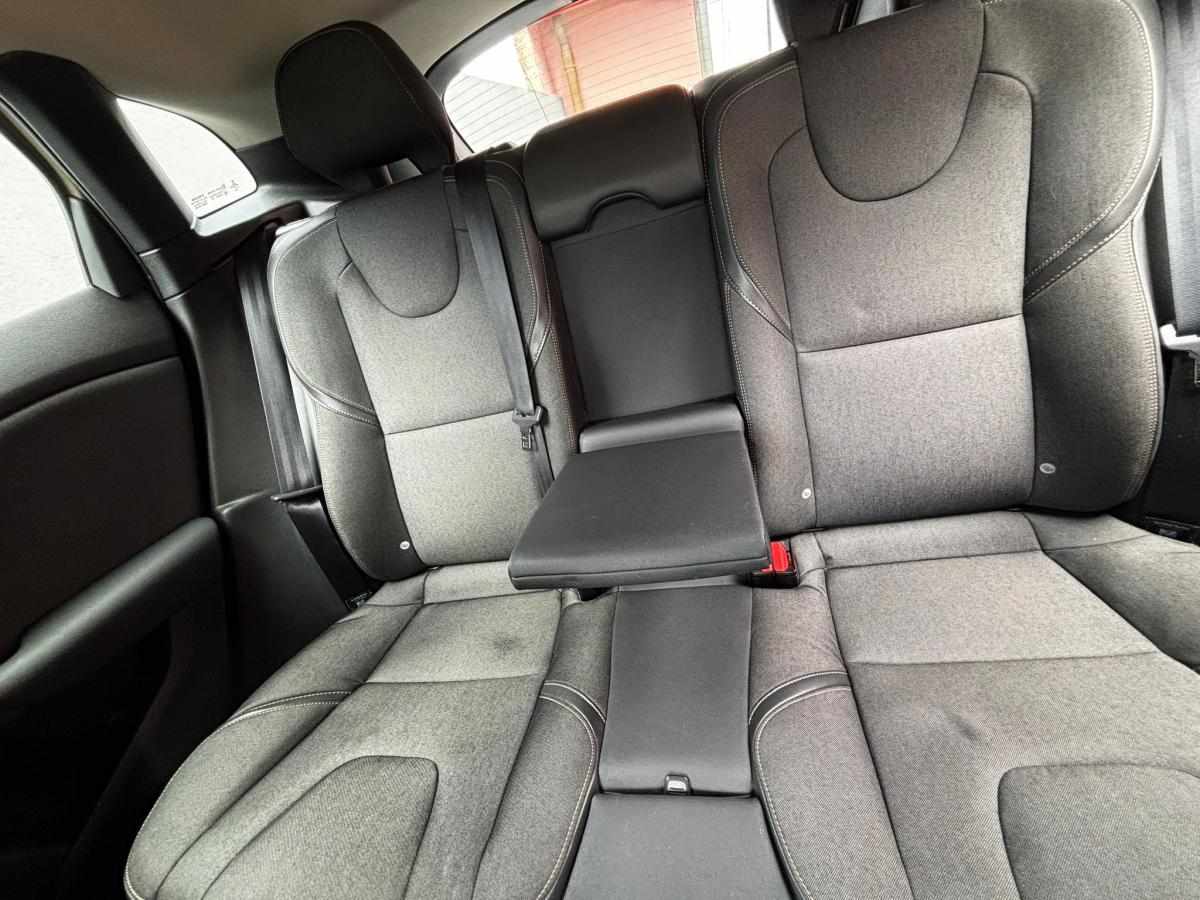 volvo-v40-1-6-d2-2014-diesel-1560cc