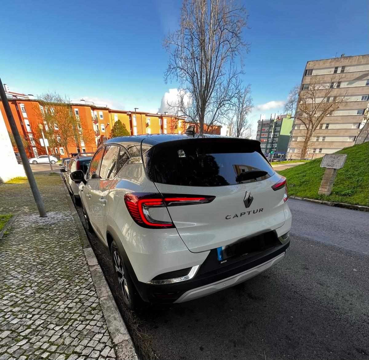 renault-captur-1-0-tce-2023-gasolina-999cc