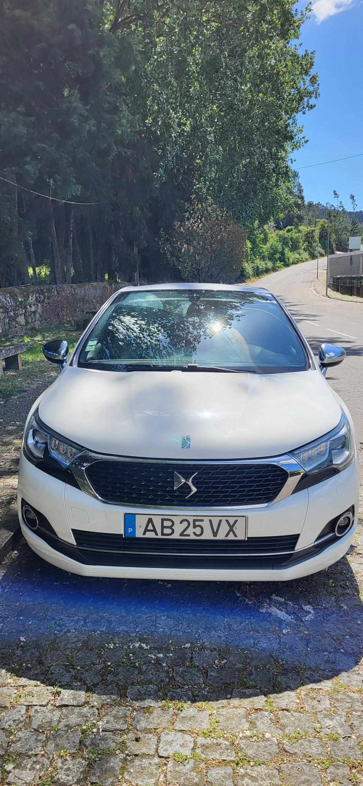 ds-ds-4-1-6-bluehdi-2017-diesel-1560cc
