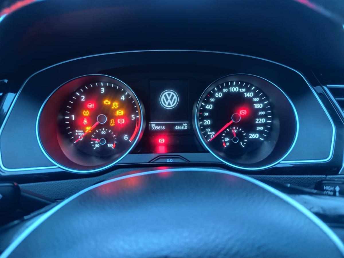 volkswagen-passat-variant-2-0-tdi-2015-diesel-1968cc