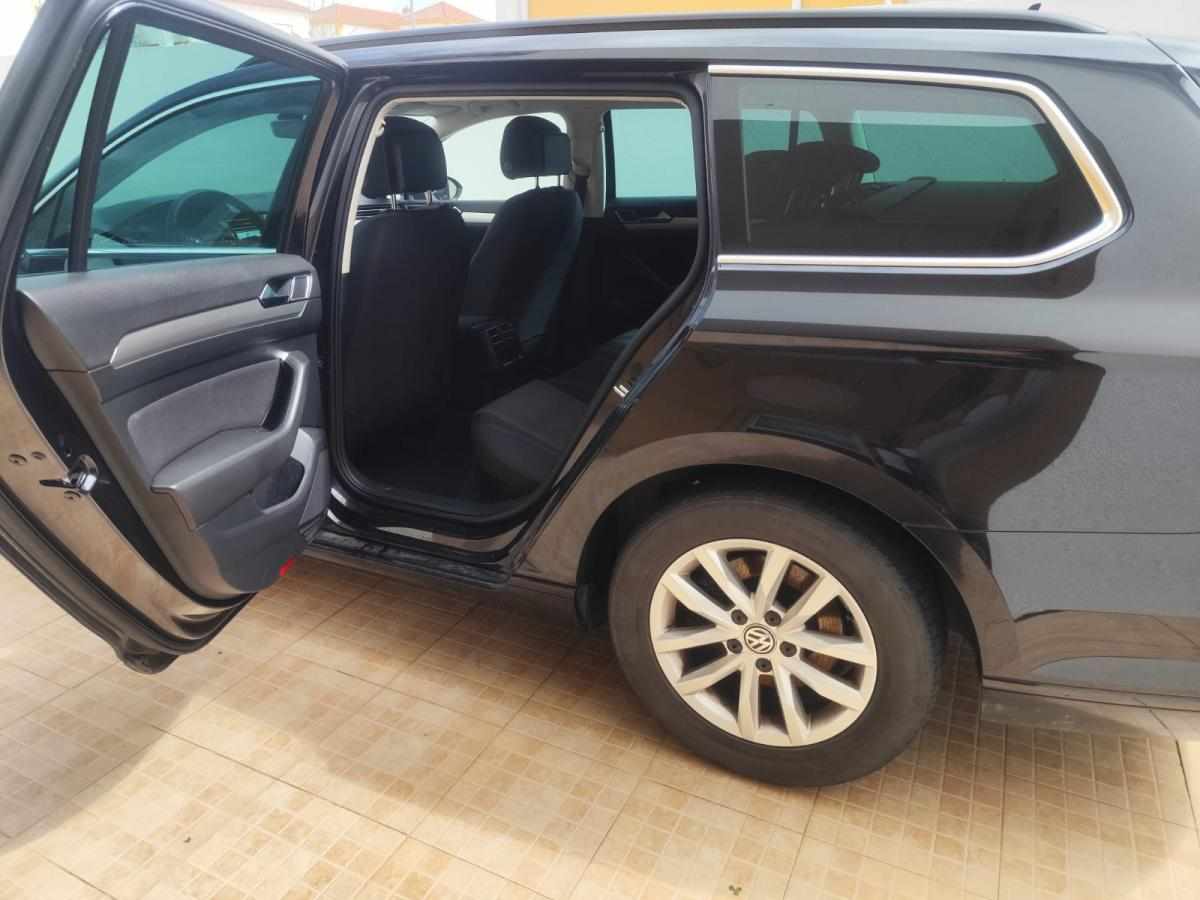 volkswagen-passat-variant-2-0-tdi-2015-diesel-1968cc