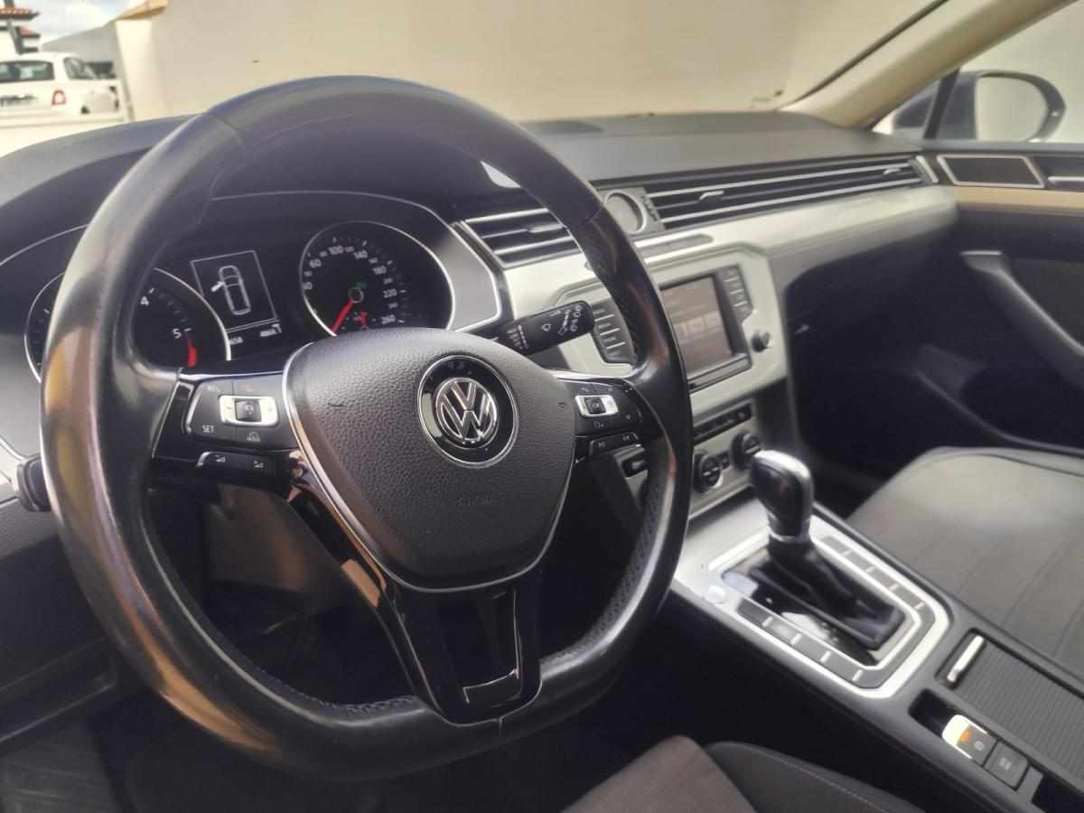 volkswagen-passat-variant-2-0-tdi-2015-diesel-1968cc
