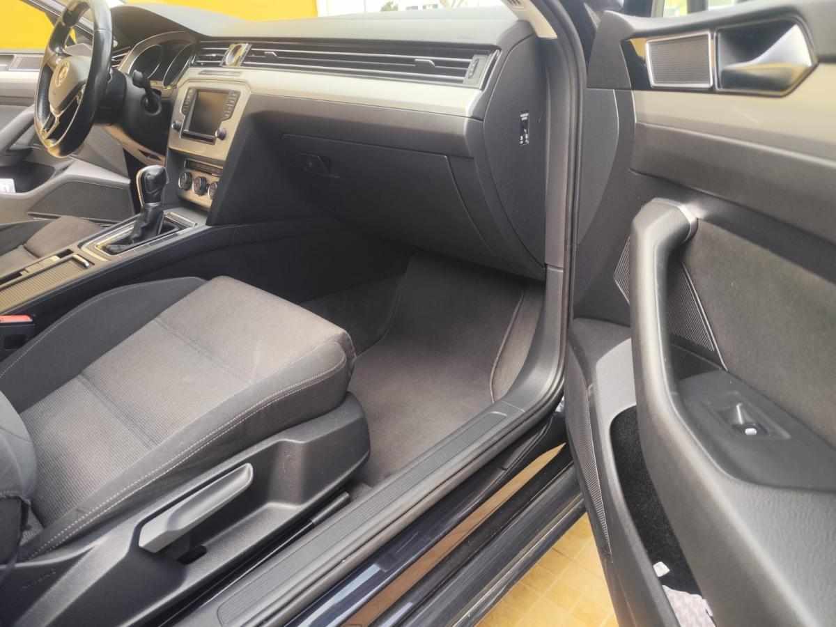 volkswagen-passat-variant-2-0-tdi-2015-diesel-1968cc
