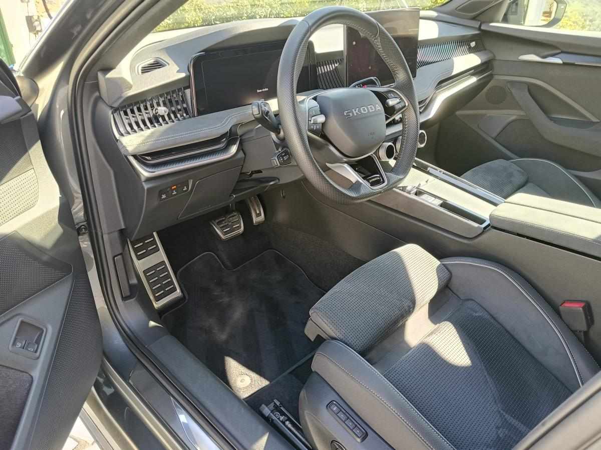 skoda-superb-iv-1-5-tsi-plug-in-hybrid-2025-gasolina-1498cc
