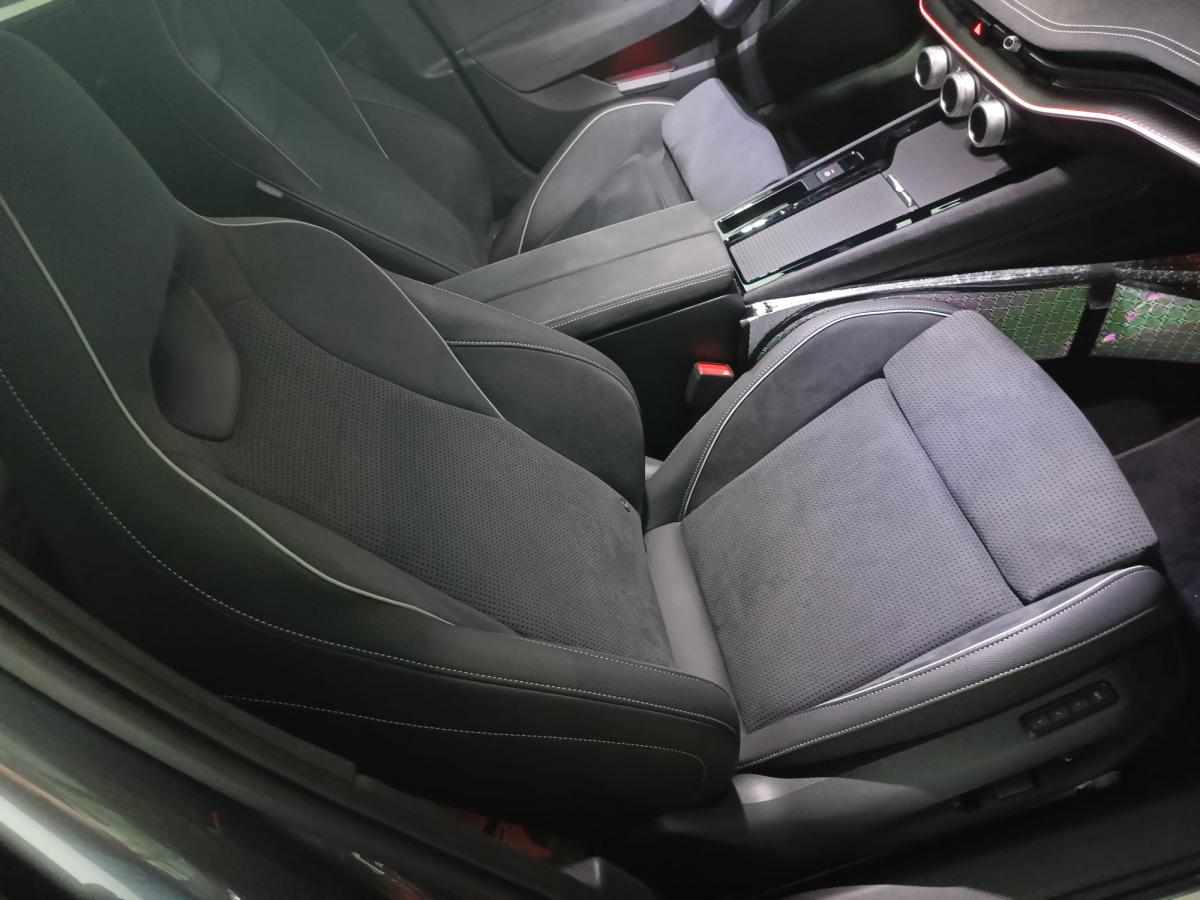 skoda-superb-iv-1-5-tsi-plug-in-hybrid-2025-gasolina-1498cc
