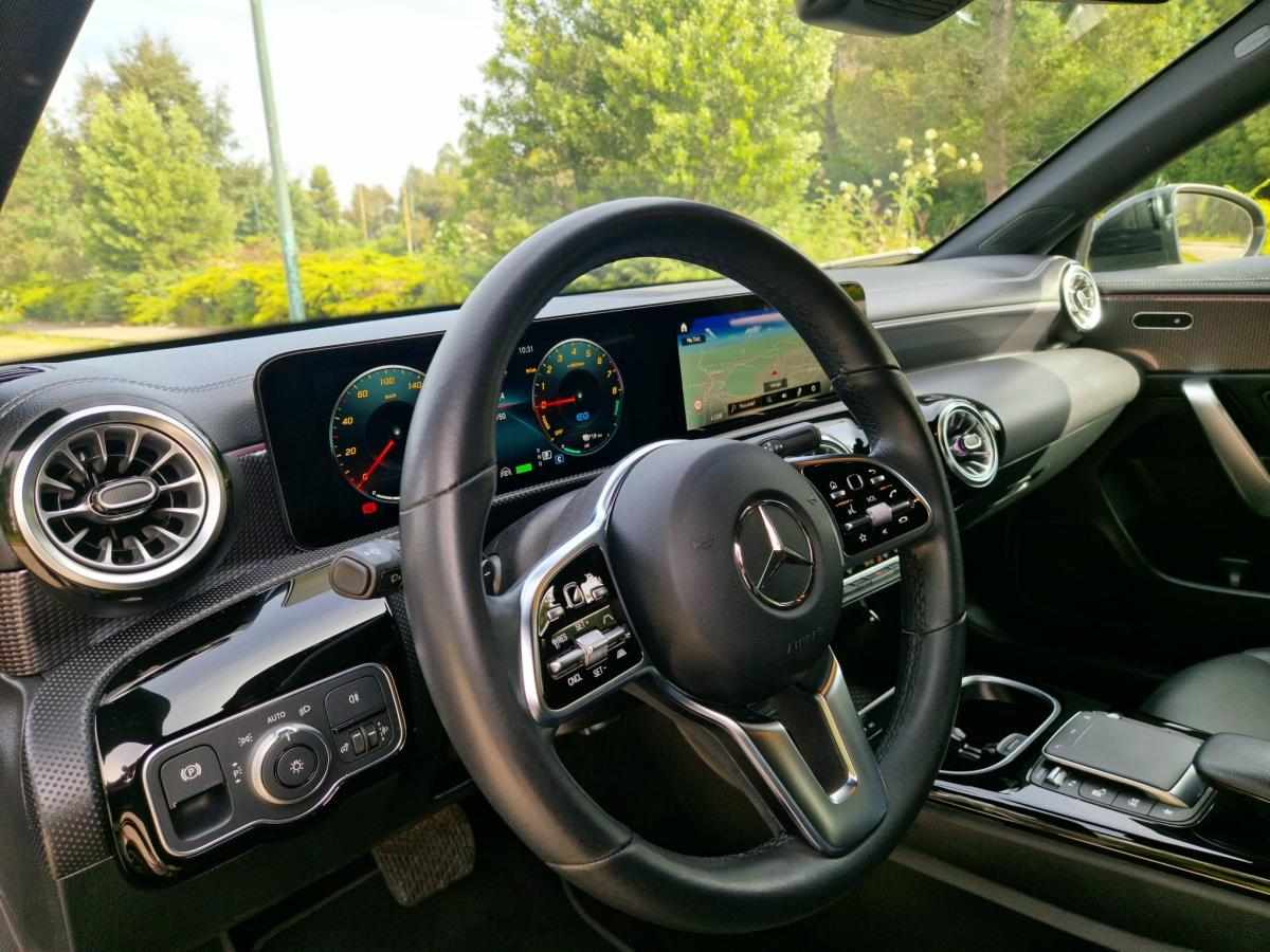 mercedes-benz-cla-250e-2023-gasolina-1332cc