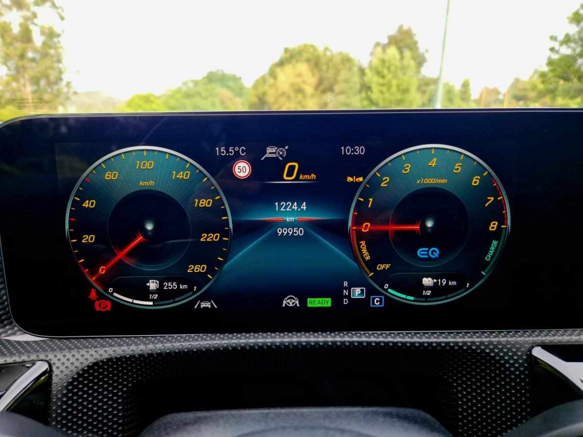 mercedes-benz-cla-250e-2023-gasolina-1332cc
