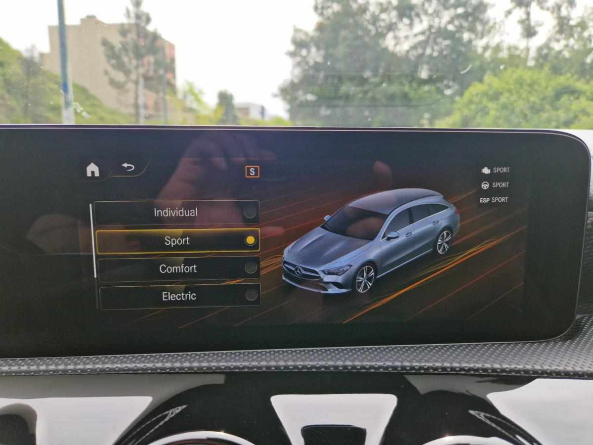 mercedes-benz-cla-250e-2023-gasolina-1332cc